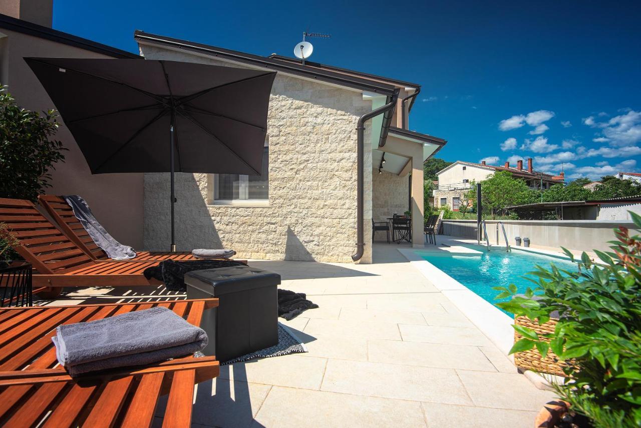 Vila Una With Private Pool Near Rovinj - Open 2022 Rovinjsko Selo Luaran gambar