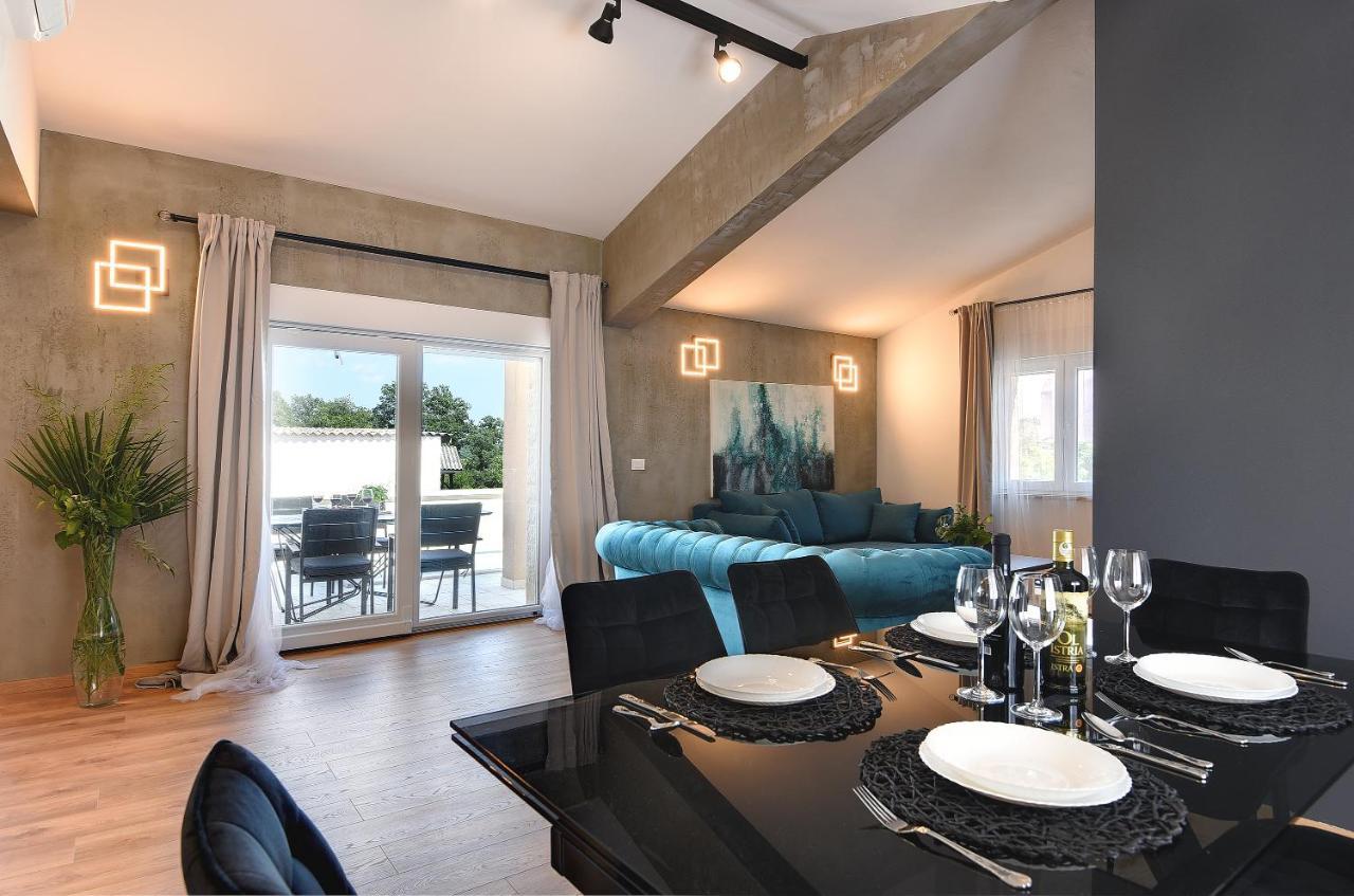 Vila Una With Private Pool Near Rovinj - Open 2022 Rovinjsko Selo Luaran gambar