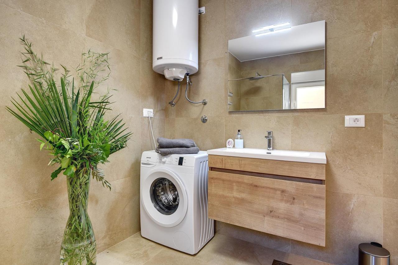 Vila Una With Private Pool Near Rovinj - Open 2022 Rovinjsko Selo Luaran gambar